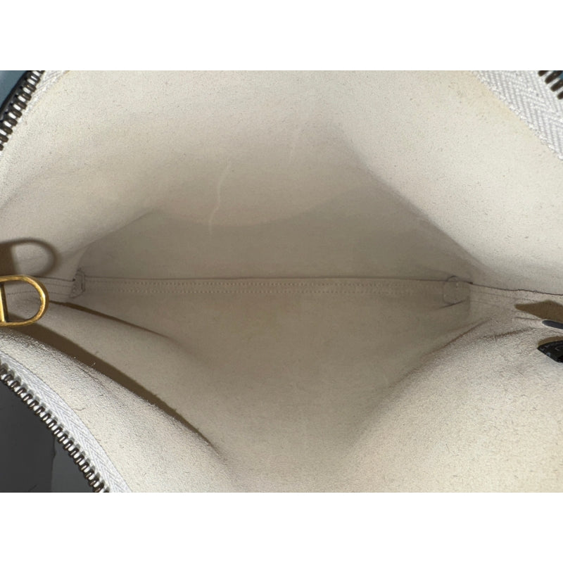 Gucci Leather Logo Print Zip Pouch Clutch