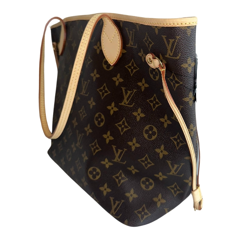 Louis Vuitton Neverfull Mono MM    Brown Coated Canvas  LV Monogram   Brass Hardware  Leather Trim   Dual Shoulder Straps  Canvas Lining  Clasp Closure at Top 