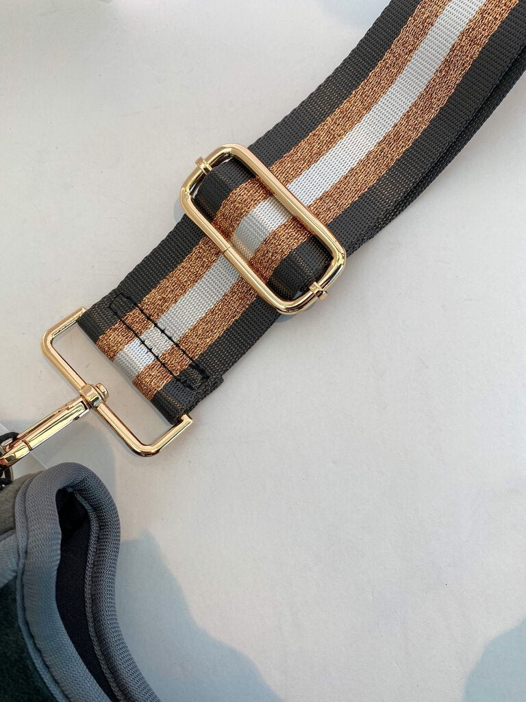 Ahdorned Mini Messenger Bag