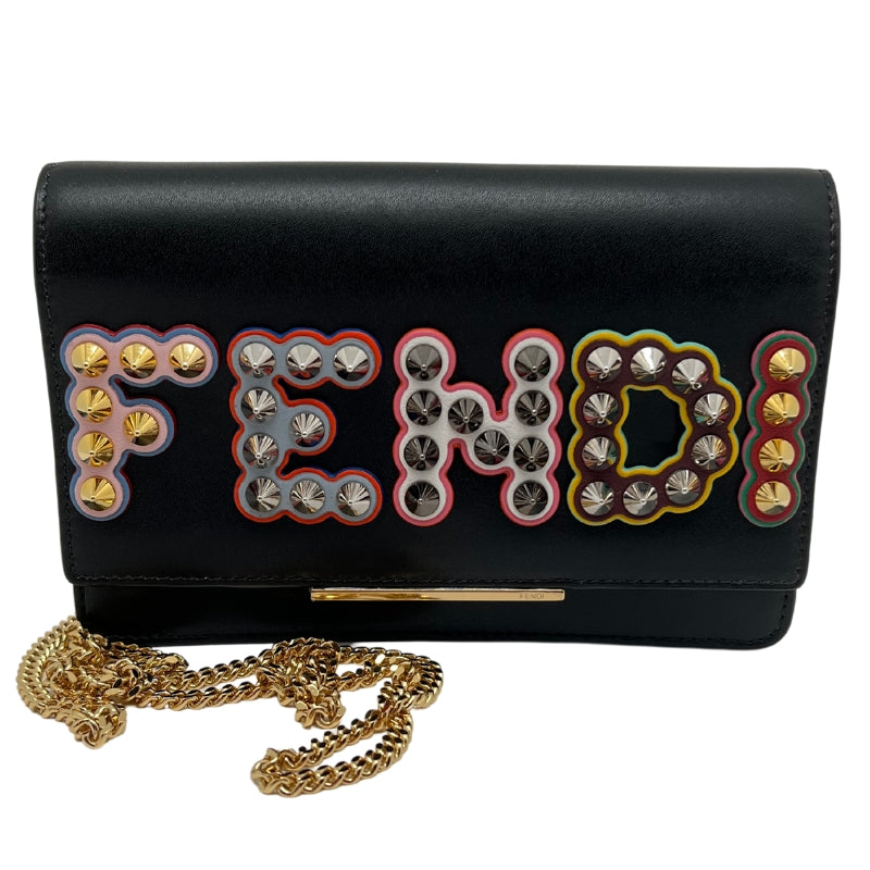 fendi wallet on chain outfit