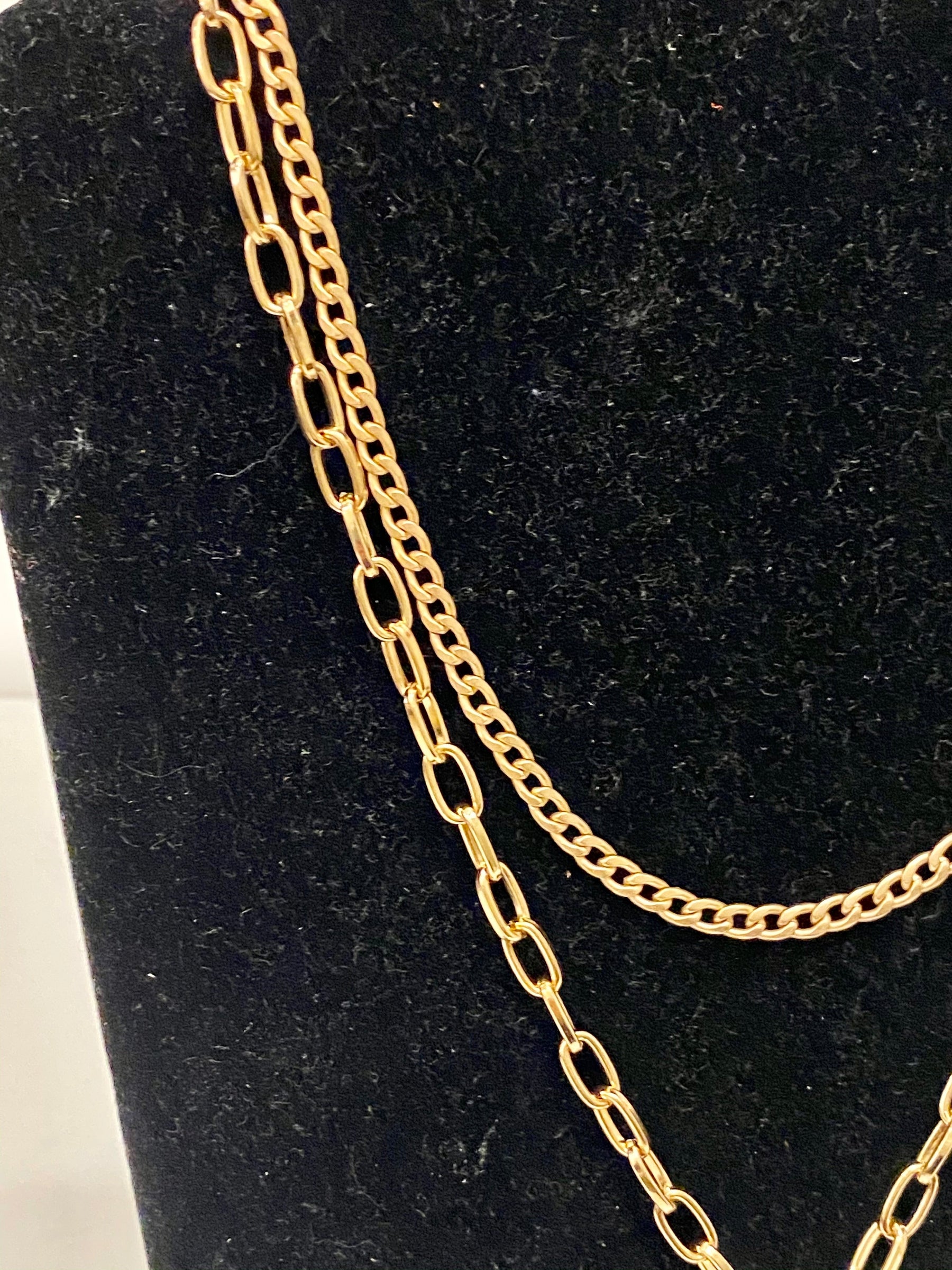 designerbuttonnecklace