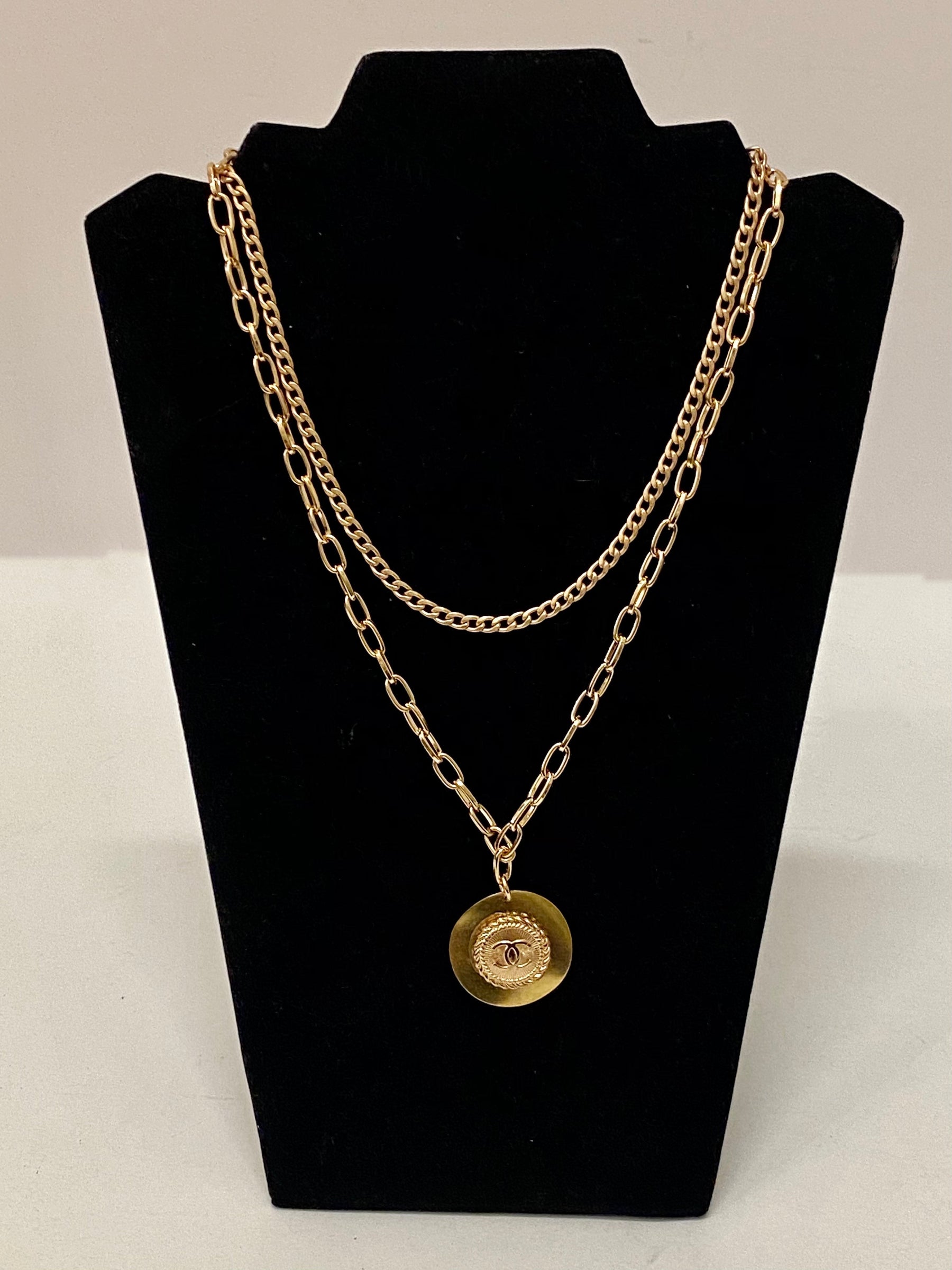 designerbuttonnecklace