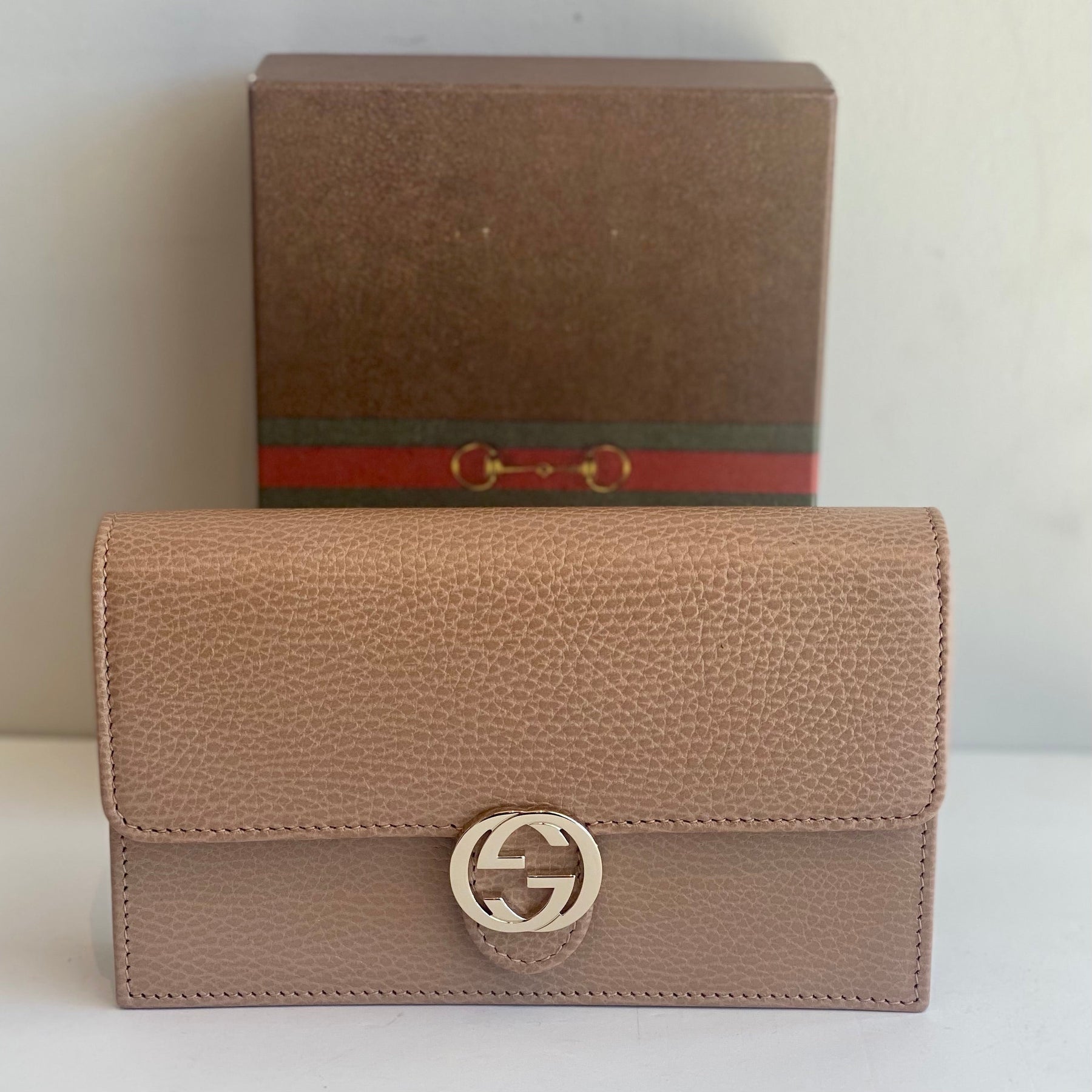 Gucci Dollar Interlocking GG Wallet On Chain Bag And Box