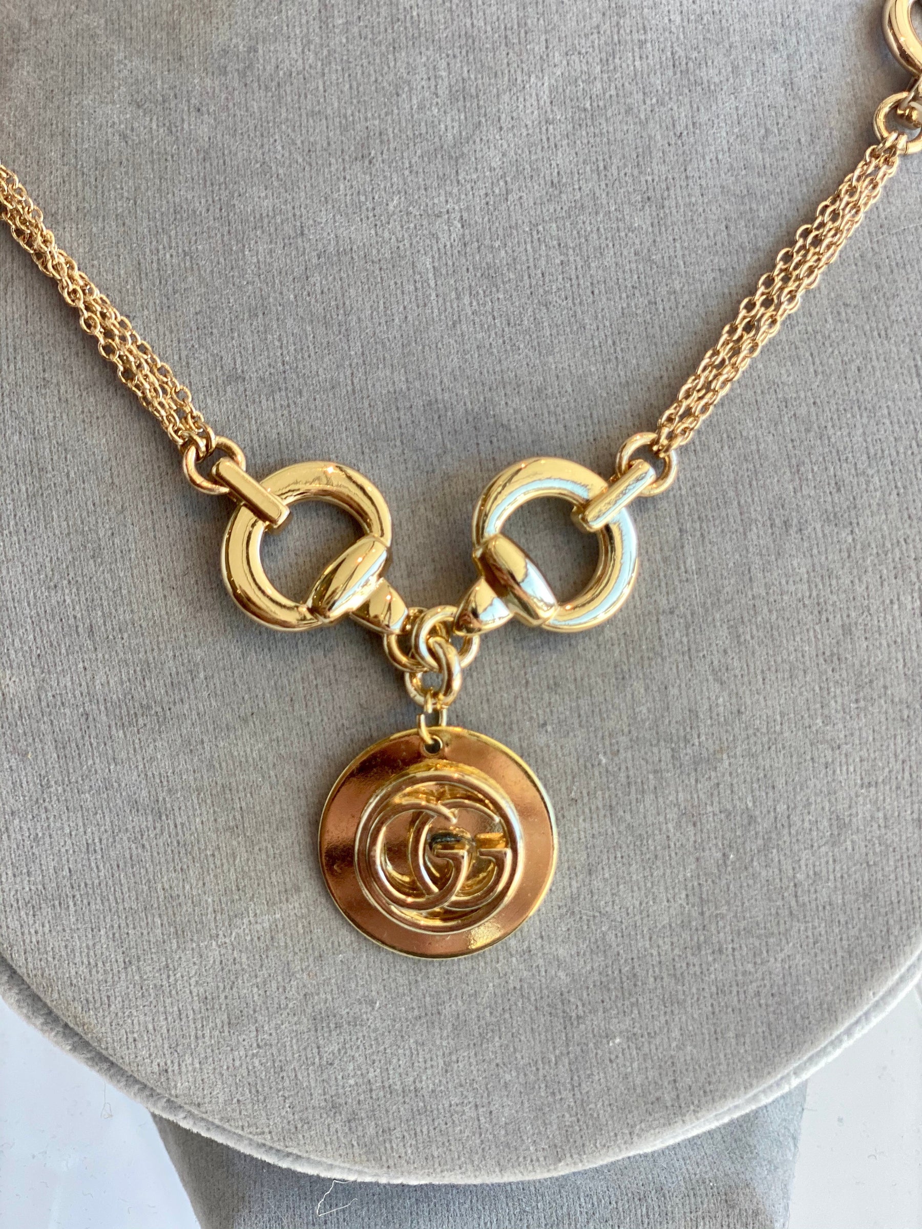 goldnecklace