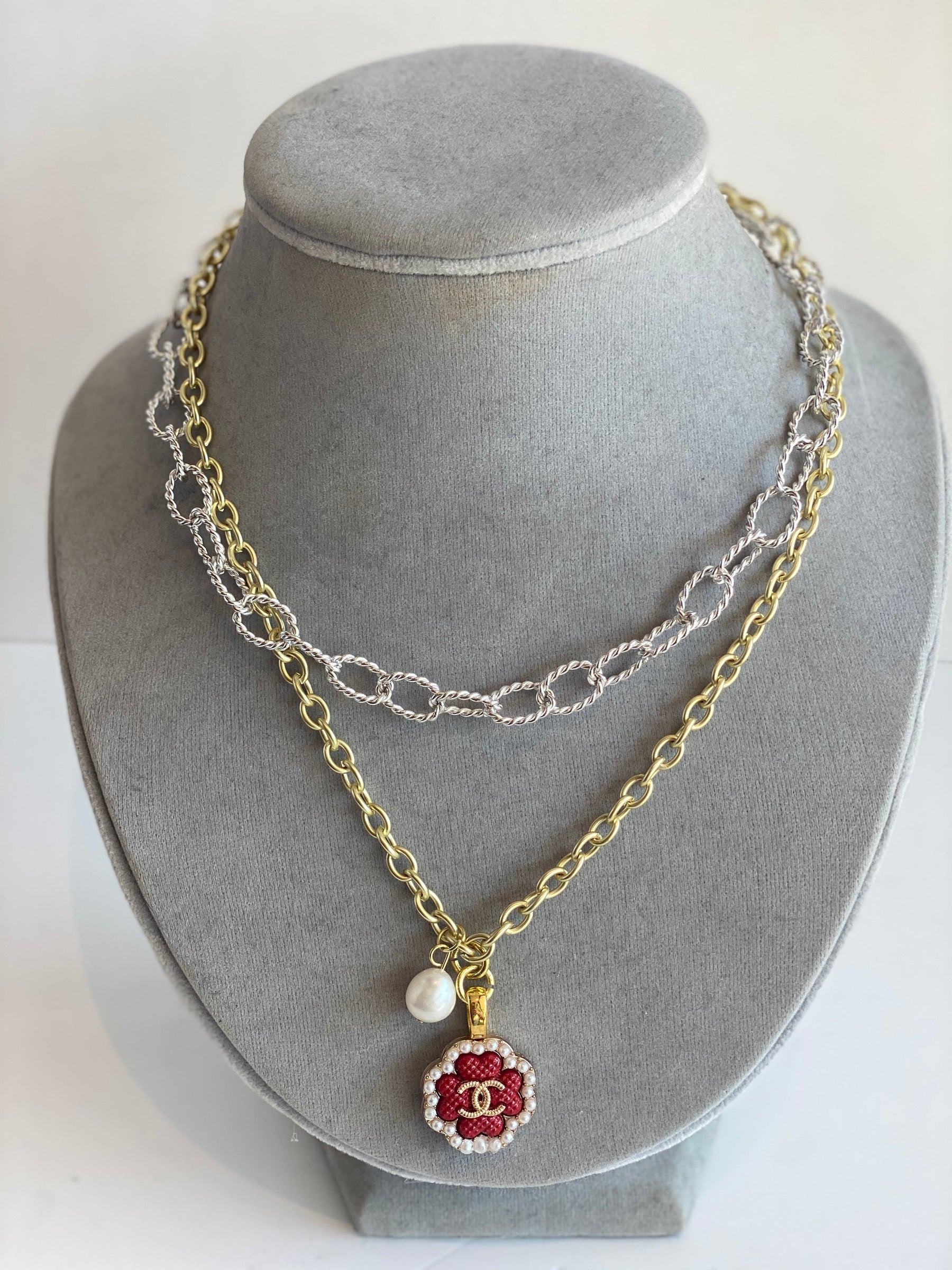 redchanelbuttonnecklace
