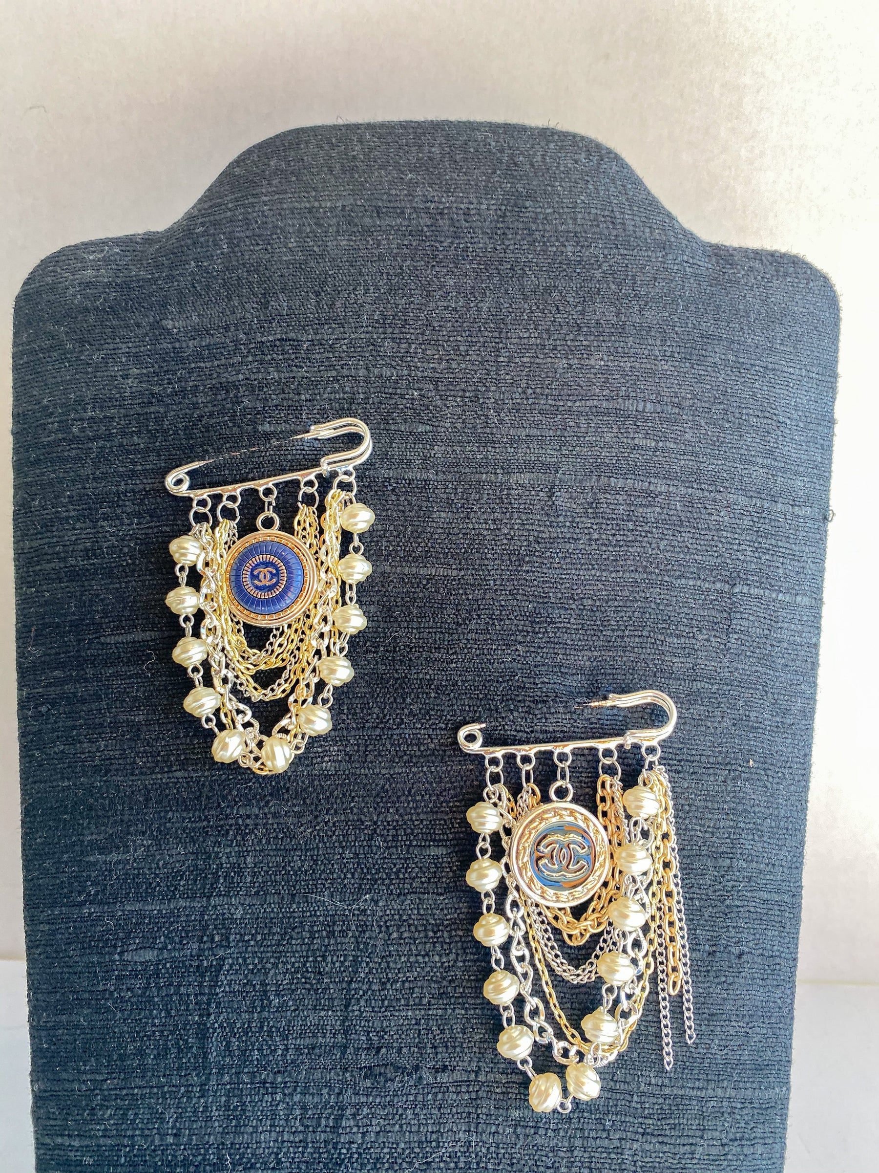 Designer Button Brooch Pin
