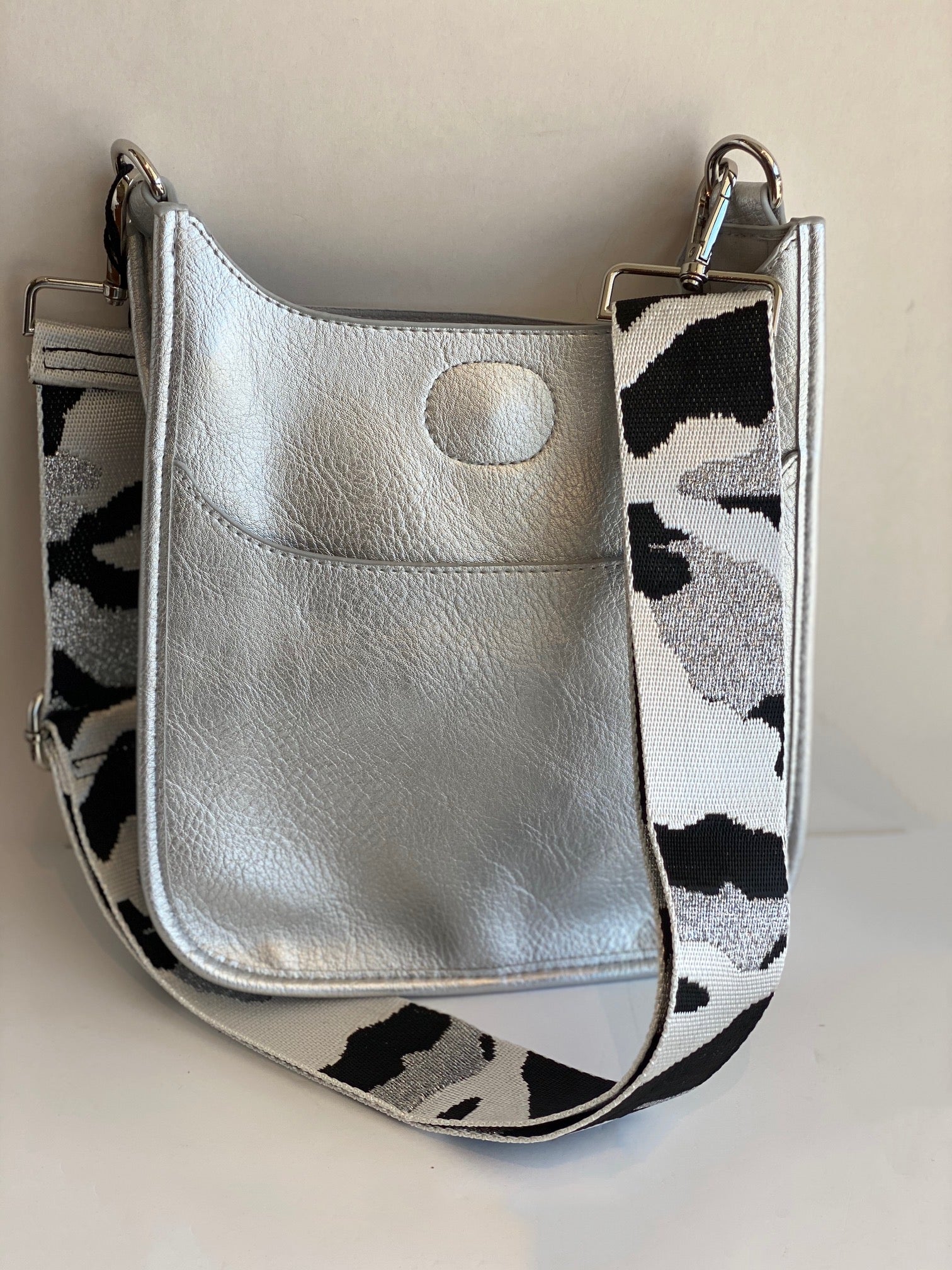 silver mini messenger