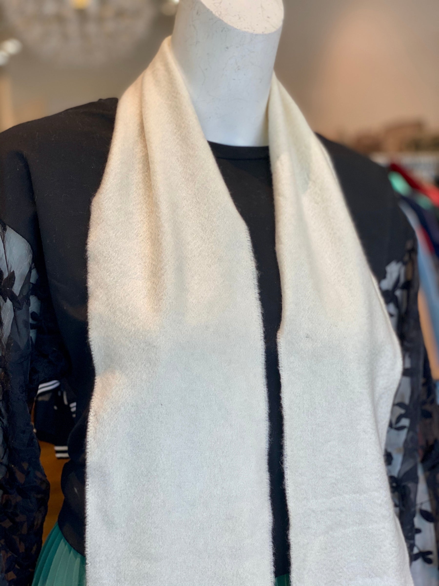 neck of burberry cream scarf
