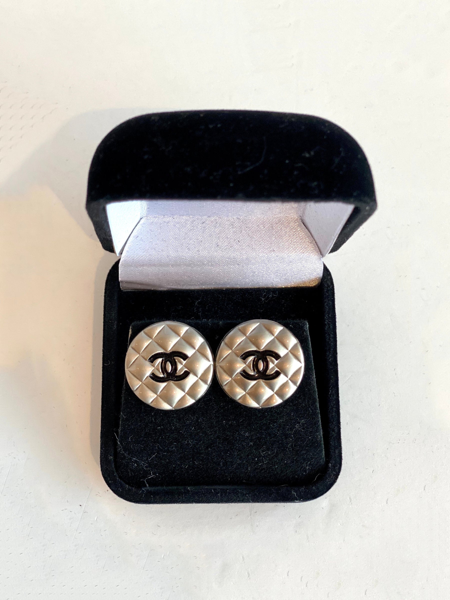 chanel quilted earrings