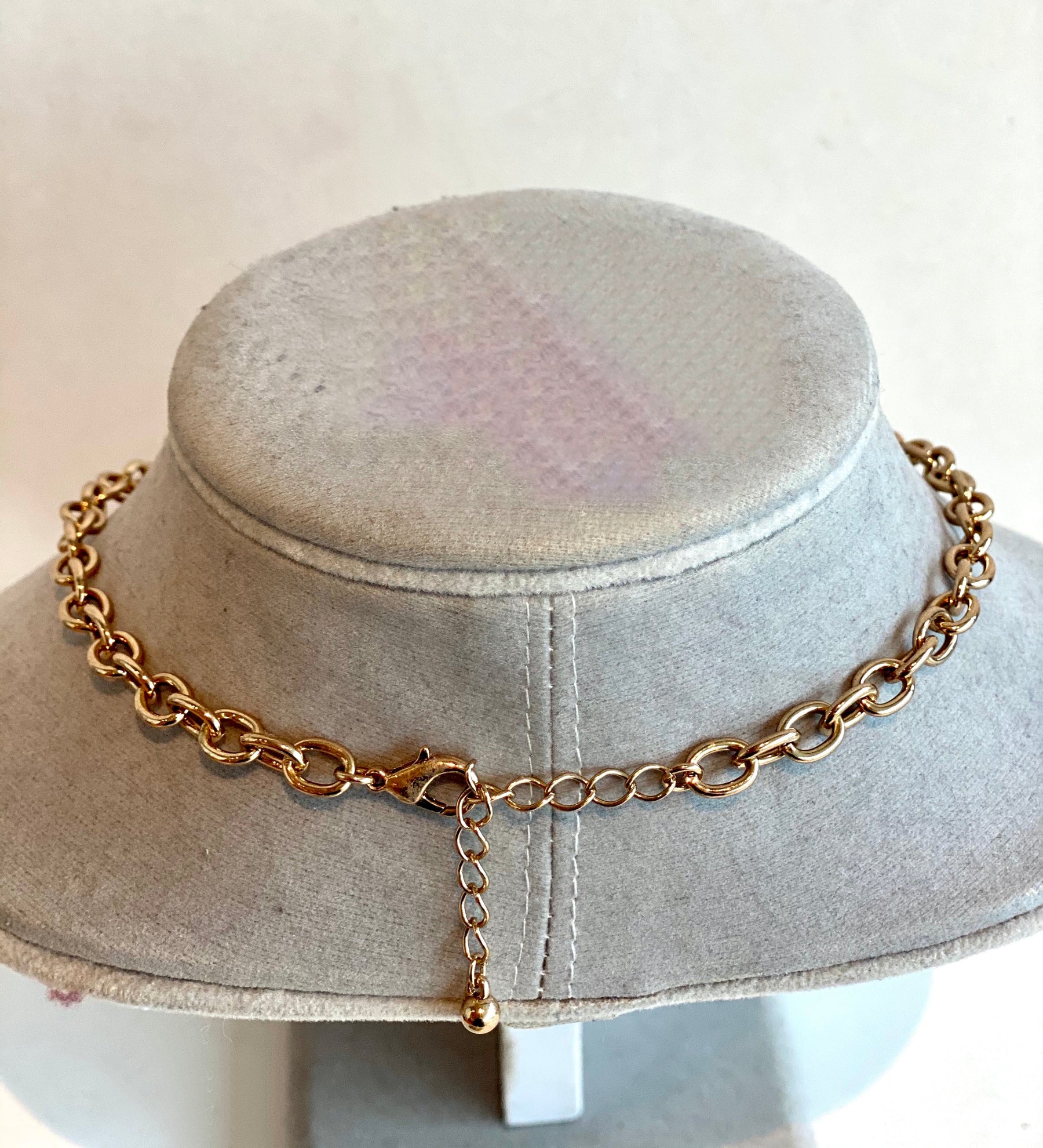 lobster clasp LV nacklace