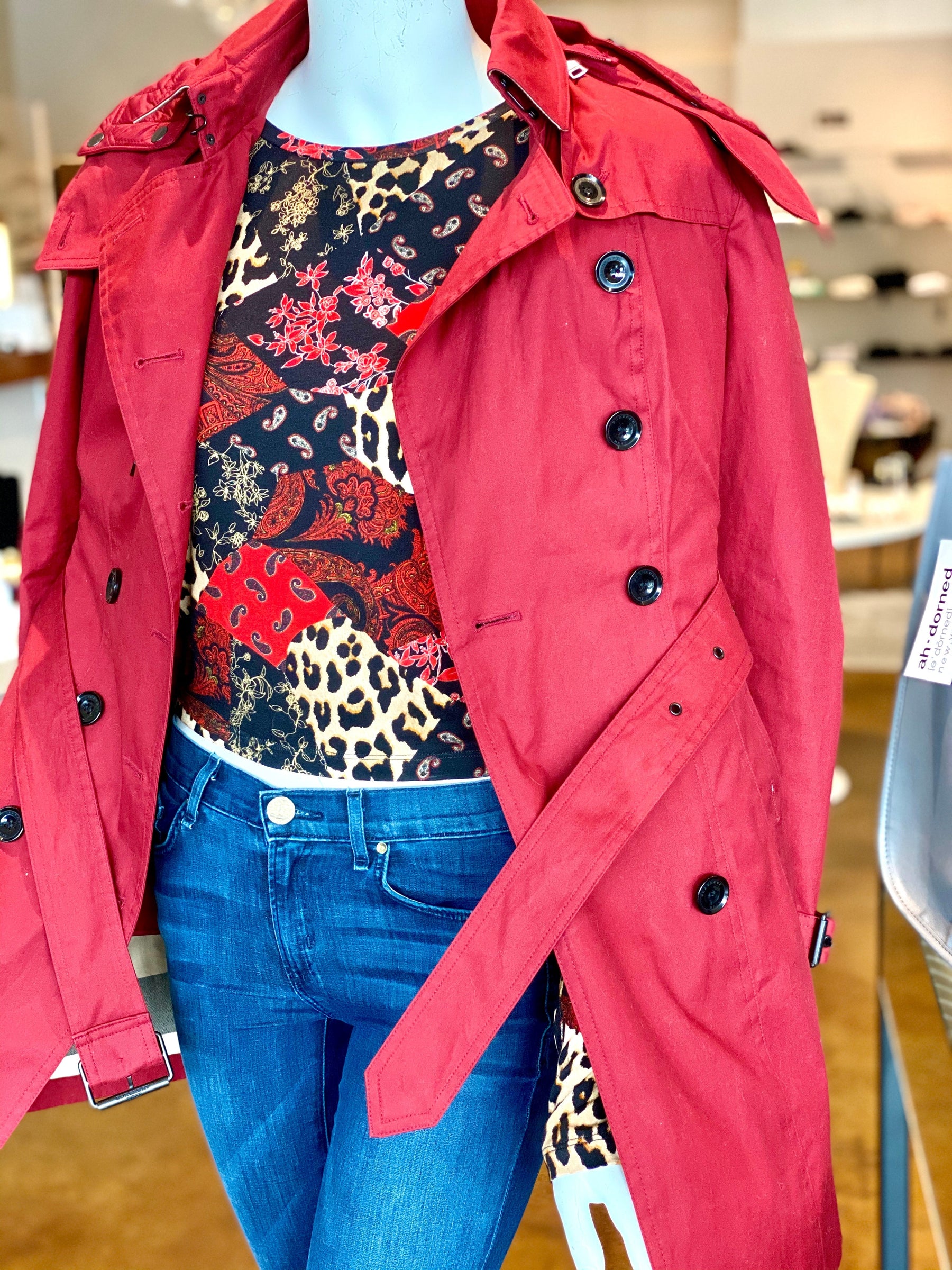 trench coat burberry red