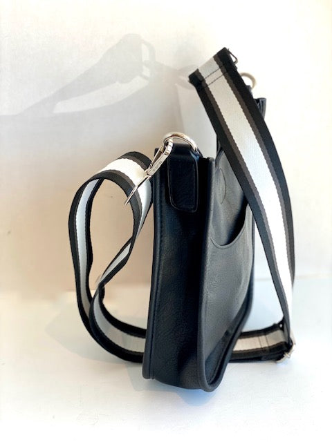 Ahdorned Mini Messenger