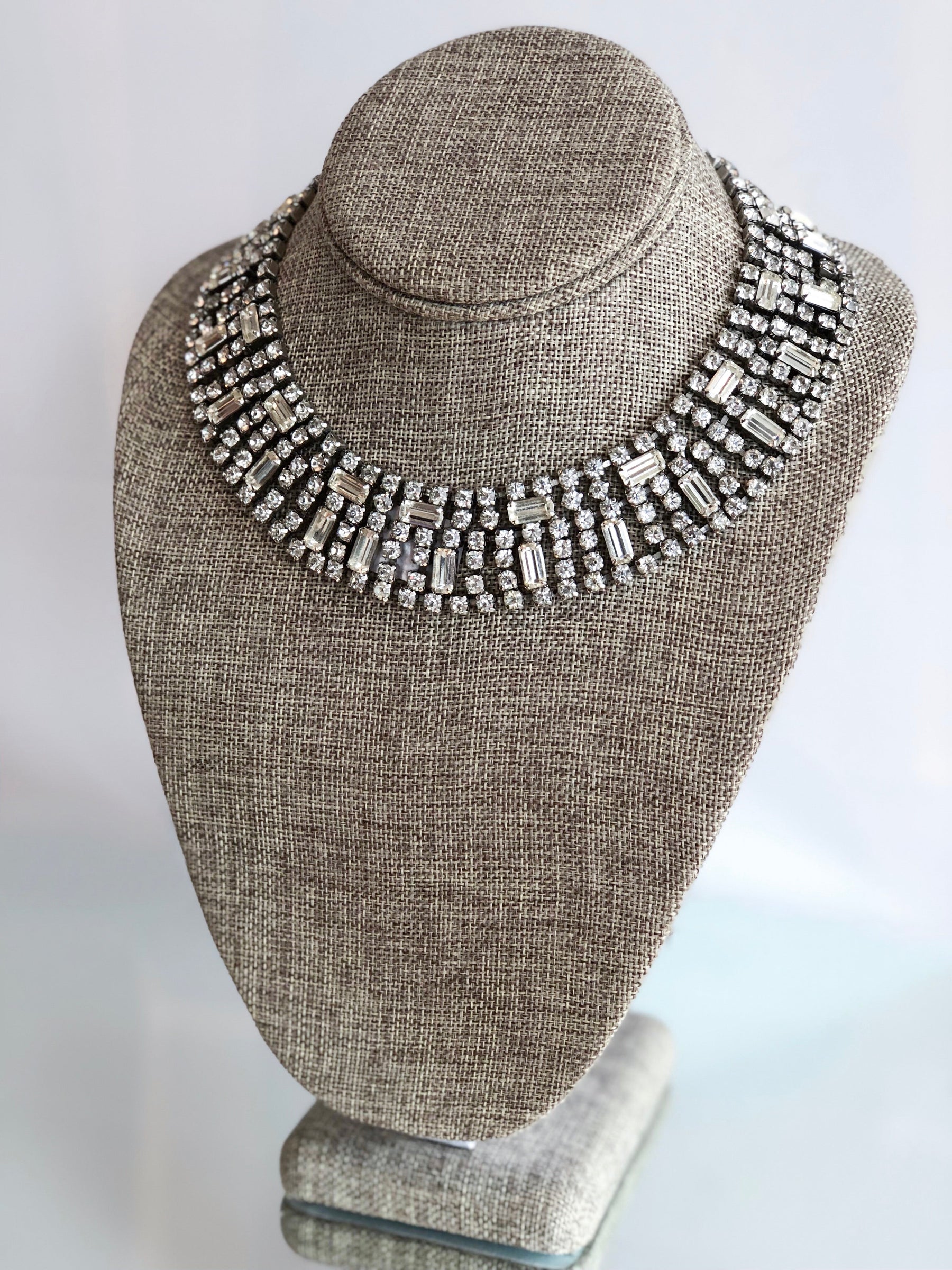 vintage choker necklace