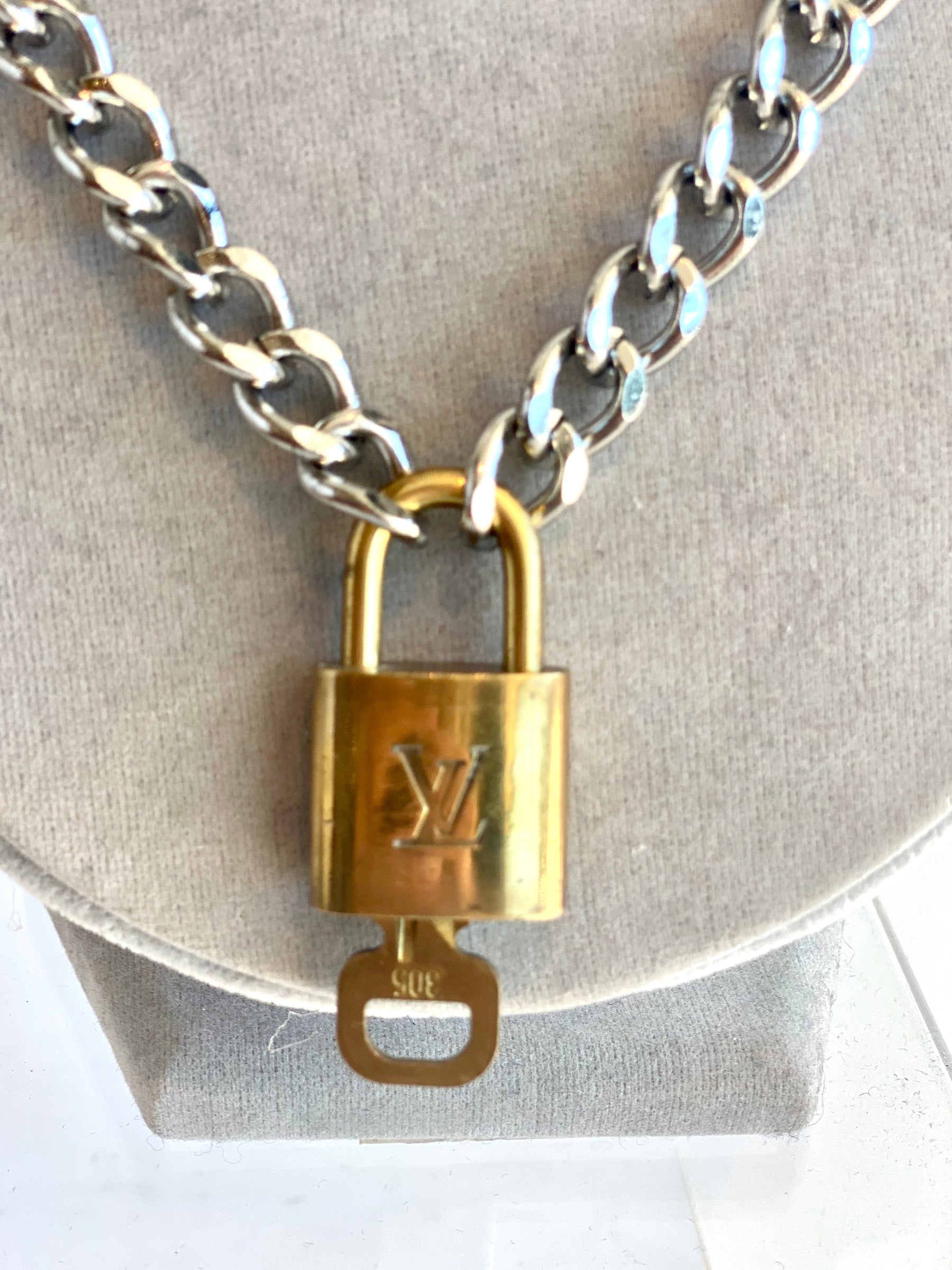 designerlocknecklace