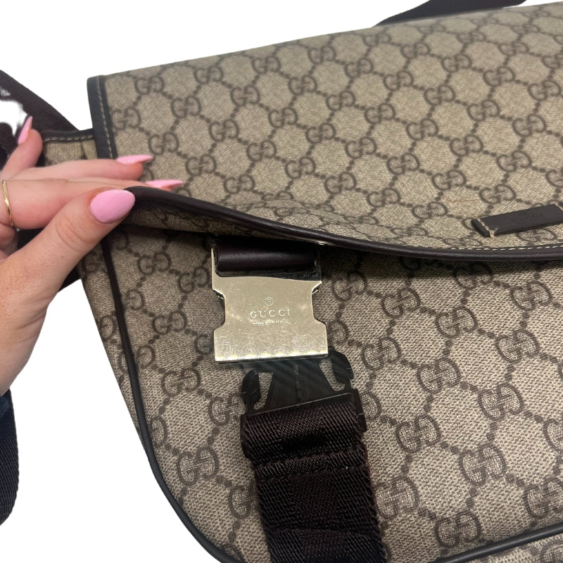 Gucci GG Supreme Messenger Bag