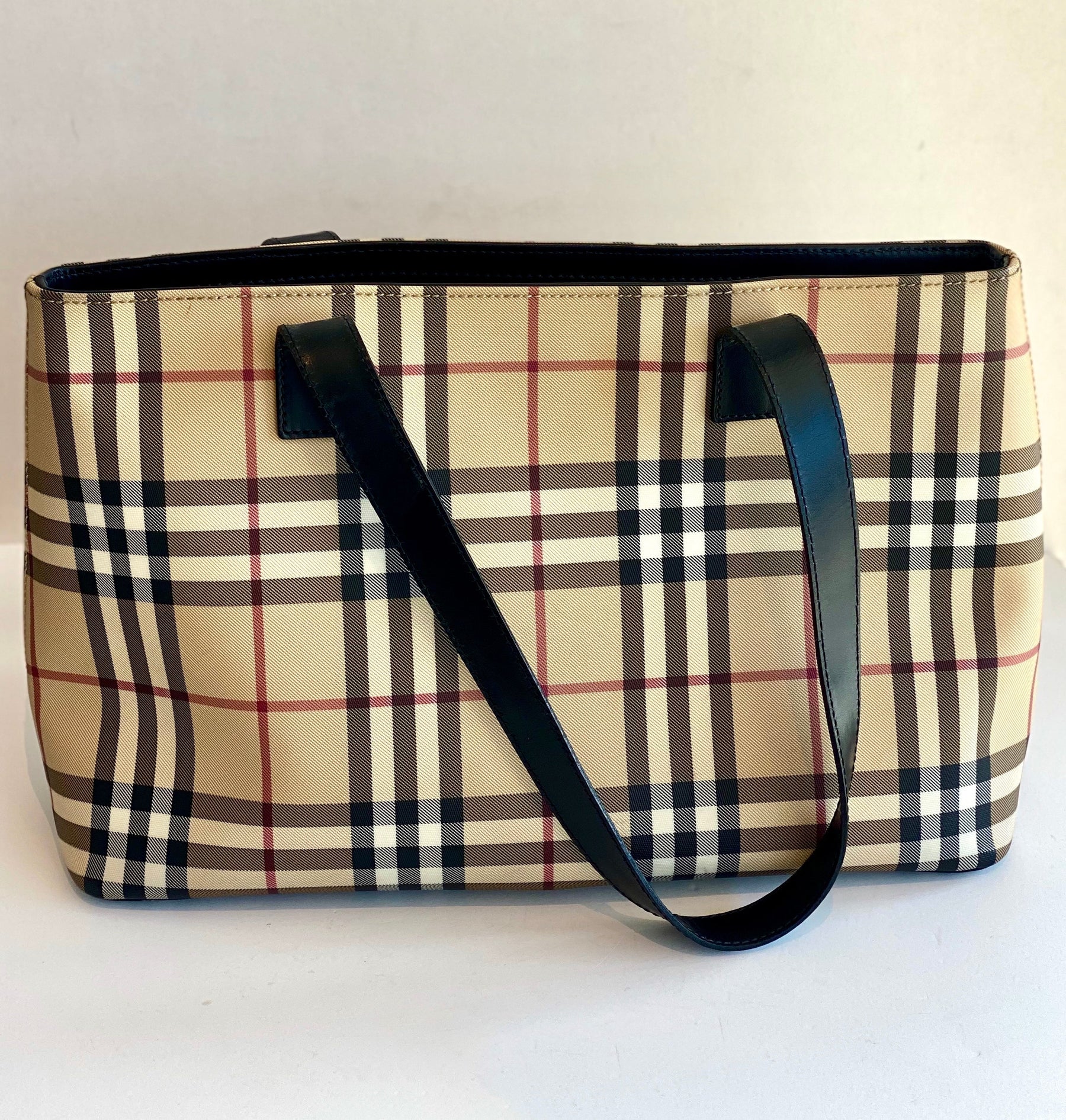 burberry london nova shoulder bag