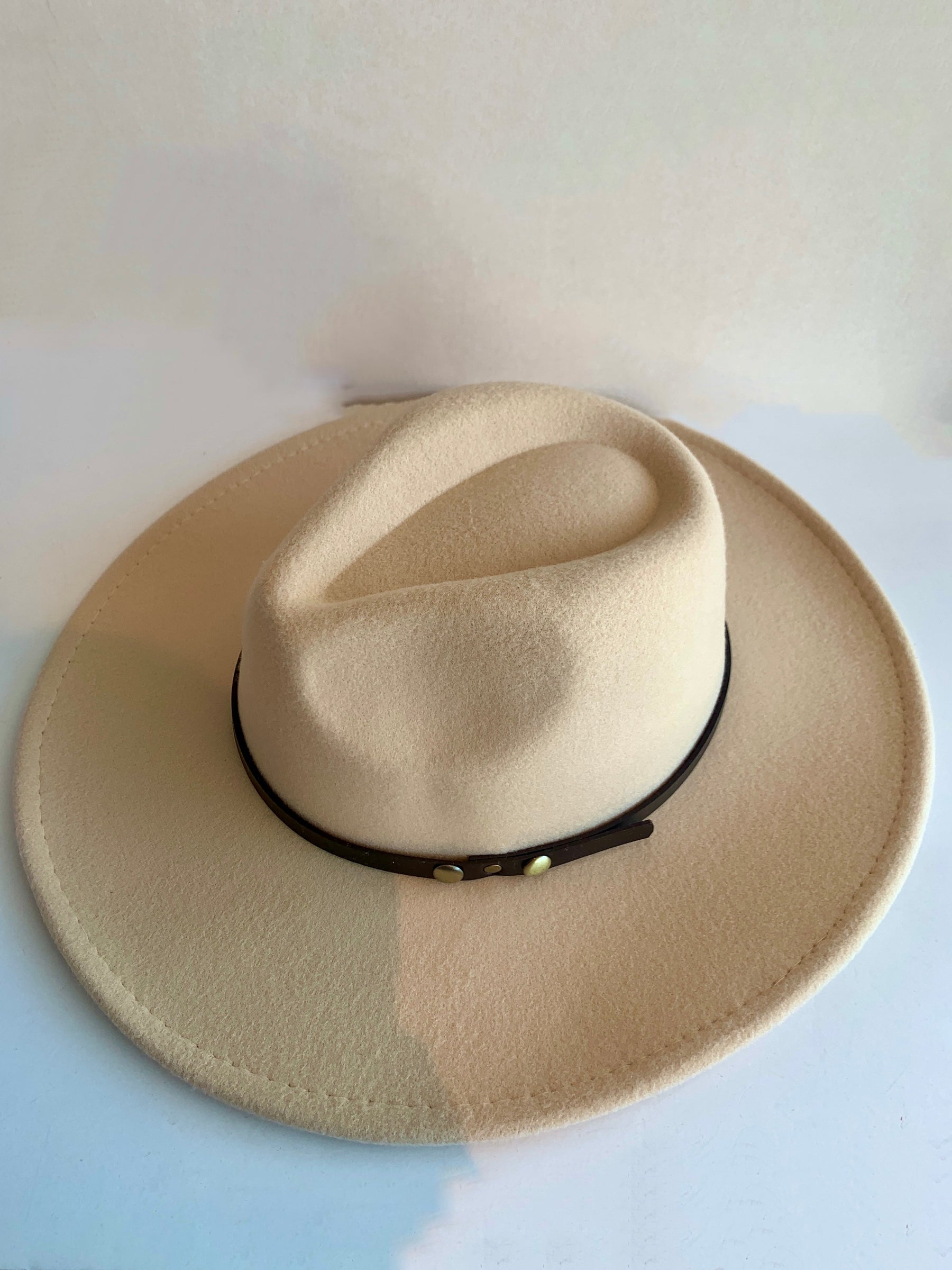 Tan felt hat