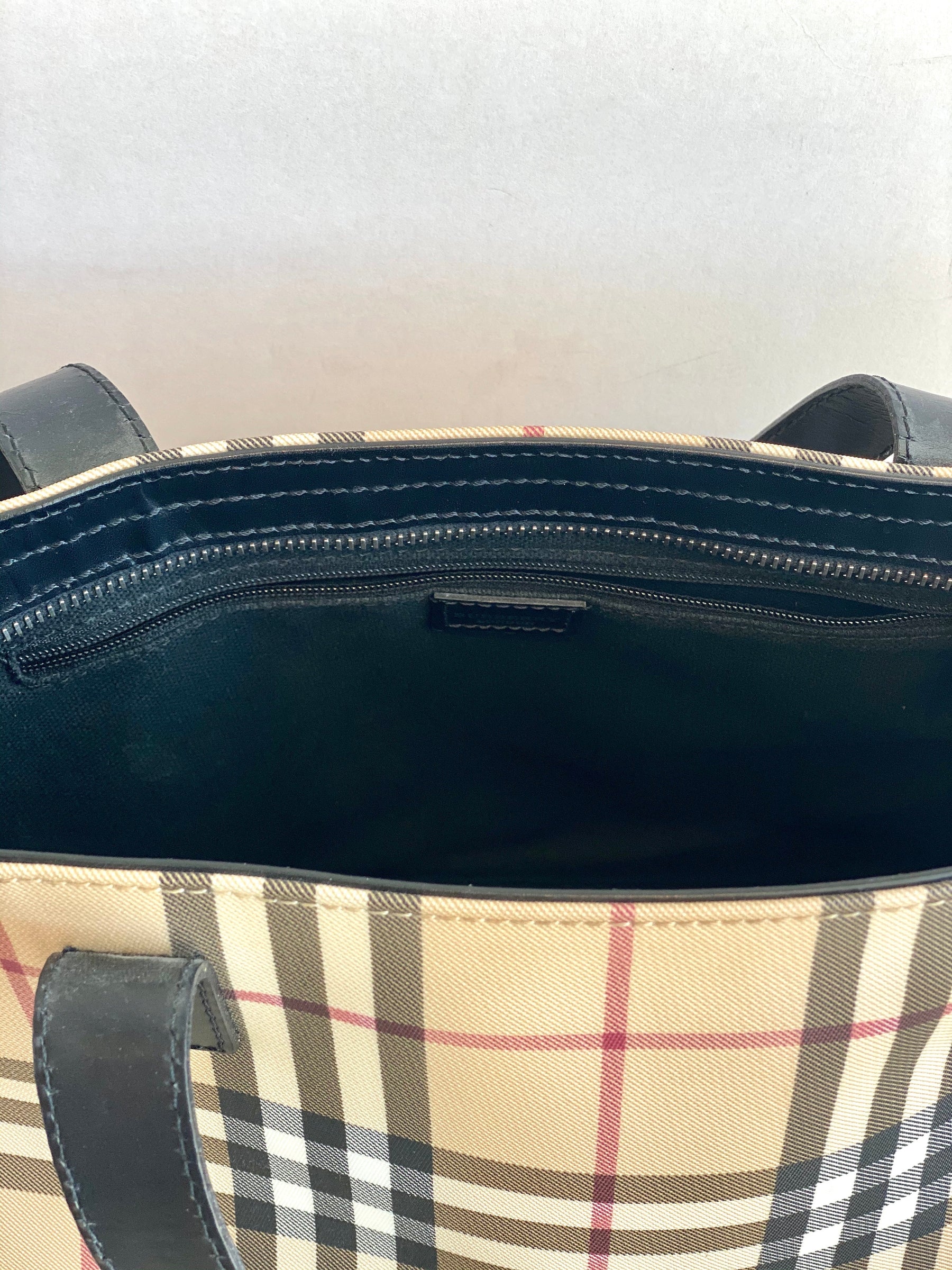 burberry london nova shoulder bag