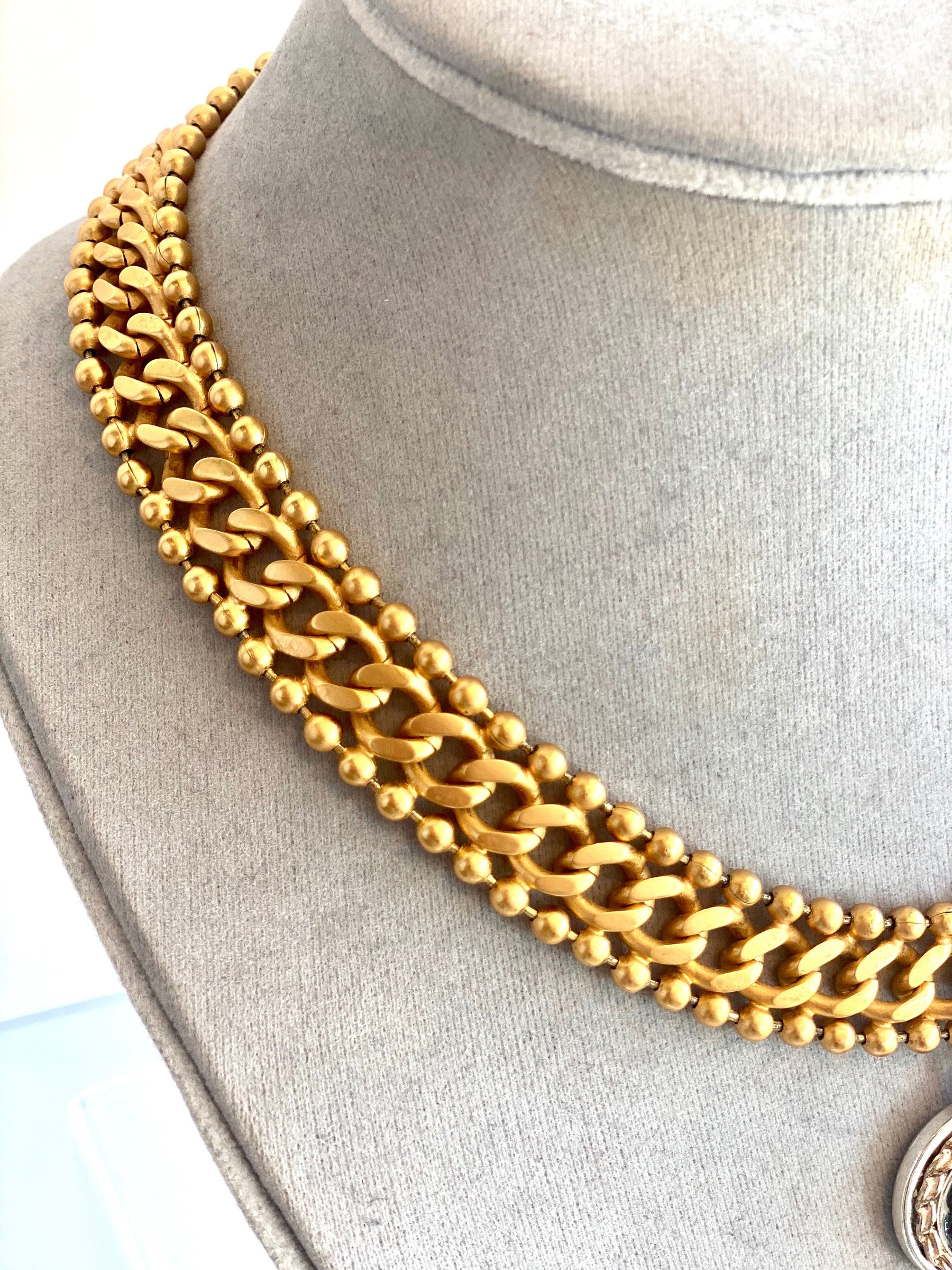 goldchainnecklace