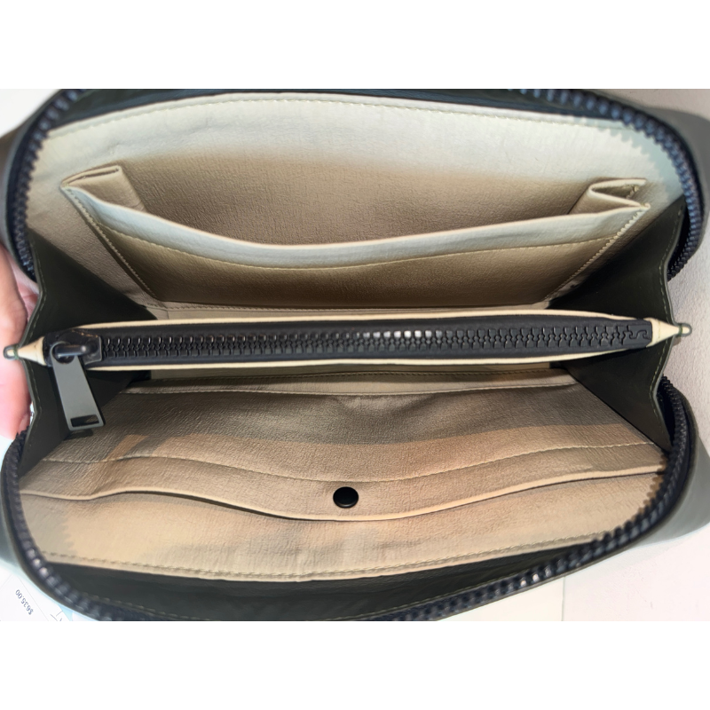 Bottega Veneta Maxi Intrecciato Clutch