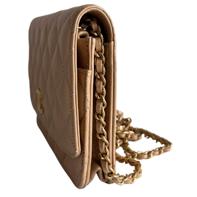 Chanel Gold Lambskin Matelasse Coin Wallet On Chain