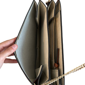 Chloe Faye Leather Shoulder Bag&nbsp;

Tan Leather&nbsp;

Multitonal Hardware

Suede Trim&nbsp;

Single Adjustable Shoulder Strap&nbsp;

Chain-Link Accents

Suede Lining&nbsp;