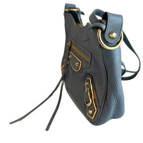 Balenciaga Motocross Crossbody&nbsp;

Blue Leather&nbsp;

Silver-Toned Hardware&nbsp;

Single Shoulder Strap

Single Exterior Pocket&nbsp;

Canvas Lining&nbsp;

Dual Interior Pockets&nbsp;

Zip Closure at Top&nbsp;