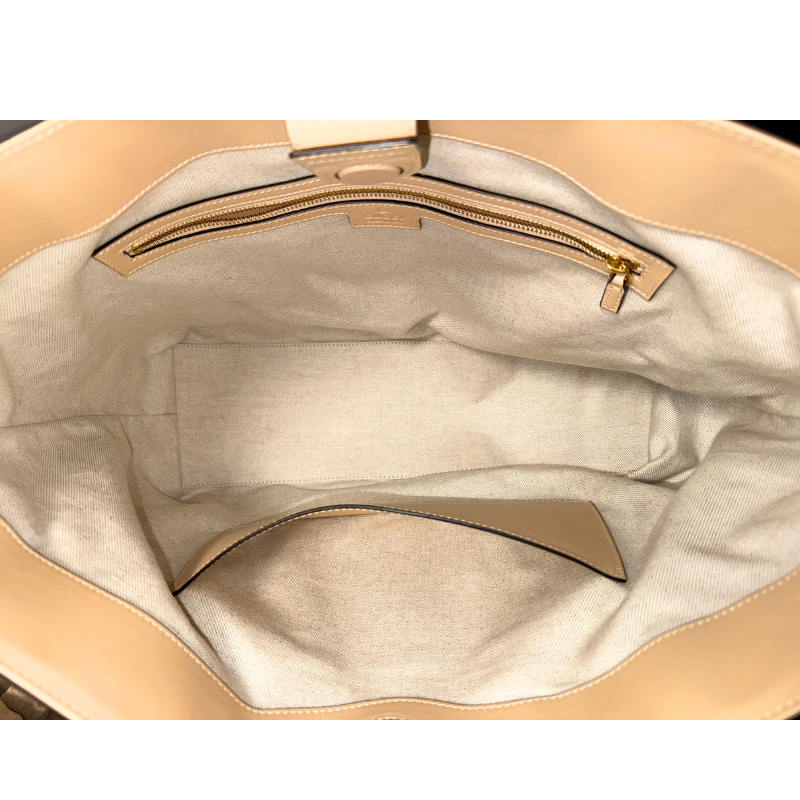 Gucci Embossed Matelasse Medium Tote Bag