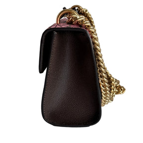 GG Supreme Monogram Shoulder Bag&nbsp;

Beige and Pink&nbsp;

Canvas in Brown with Bengal Tiger

Pink Floral Print

Gold Chain Link&nbsp;

Gold Lock Closure&nbsp;

Front Flap&nbsp;

Shoulder Strap&nbsp;