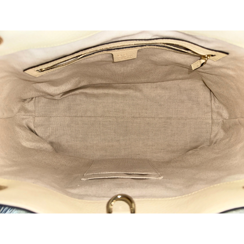 Gucci Interlocking GG Medium Soho Tote