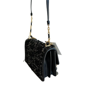 Dior Caro Chain Crossbody&nbsp;

Black Tweed

Gold-Toned Hardware

Leather Trim&nbsp;

Single Adjustable Strap&nbsp;