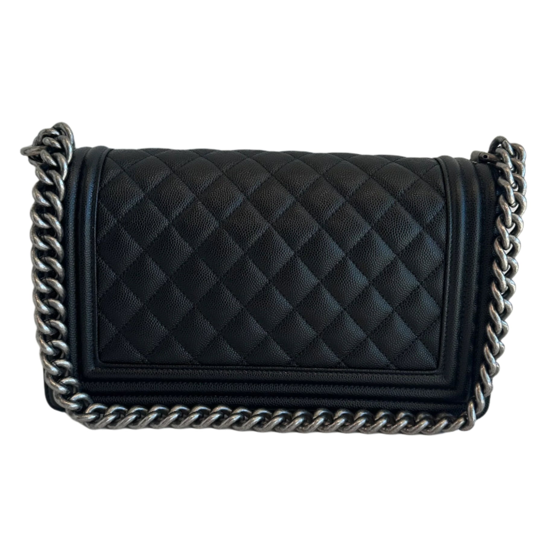 Chanel Boy Bag

Black&nbsp;

Medium Size&nbsp;

Interlocking CC Logo&nbsp;

Caviar Leather

Quilted Pattern&nbsp;

Chain-Link Accents

Single Adjustable Strap&nbsp;

Push Lock Closure&nbsp;

Dust Bag and Box Included&nbsp;