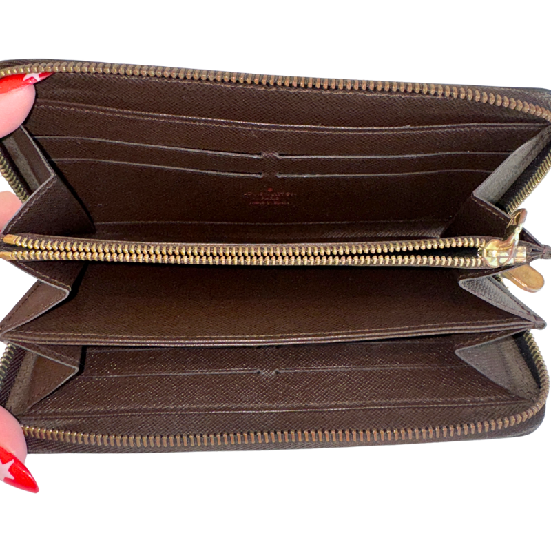 Louis Vuitton Damier Ebene Zippy Wallet