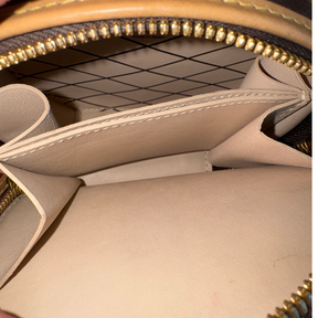 Louis Vuitton Monogram Mini Boîte Chapeau