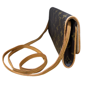 Louis Vuitton Monogram Pochette Twin GM