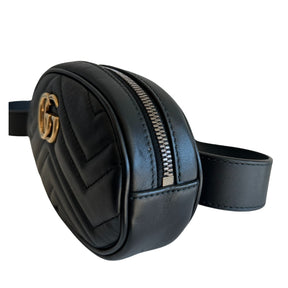 Gucci Marmont Belt Bag&nbsp;

Black Leather Exterior&nbsp;

GG Calfskin Matelasse&nbsp;

Chevron Quilted&nbsp;

Gold-Toned Hardware&nbsp;

Adjustable Strap&nbsp;