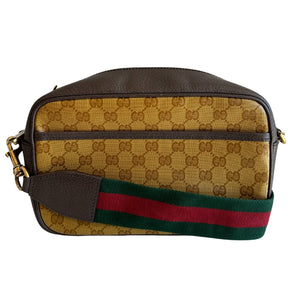 Gucci x Adidas Bag&nbsp;

Yellow&nbsp;

Printed

Antiqued Gold-Toned Hardware

Single Adjustable Shoulder Strap

Leather Trim Embellishment&nbsp;

Canvas Lining&nbsp;

Single Interior Pocket&nbsp;