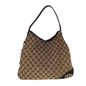 Gucci New Britt Hobo&nbsp;

Gucci Hobo

Neutral Canvas

Printed

Gold-Toned Hardware

Leather Trim

Single Shoulder Strap

Canvas Lining&nbsp;