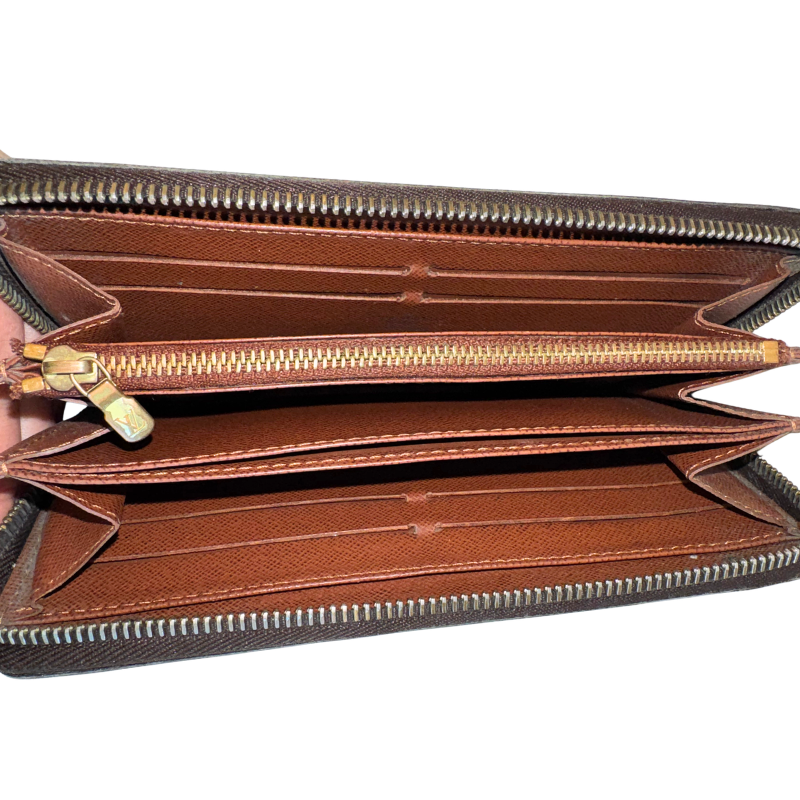 Louis Vuitton Monogram Zippy Wallet
