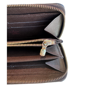 Louis Vuitton Damier Ebene Zippy Wallet