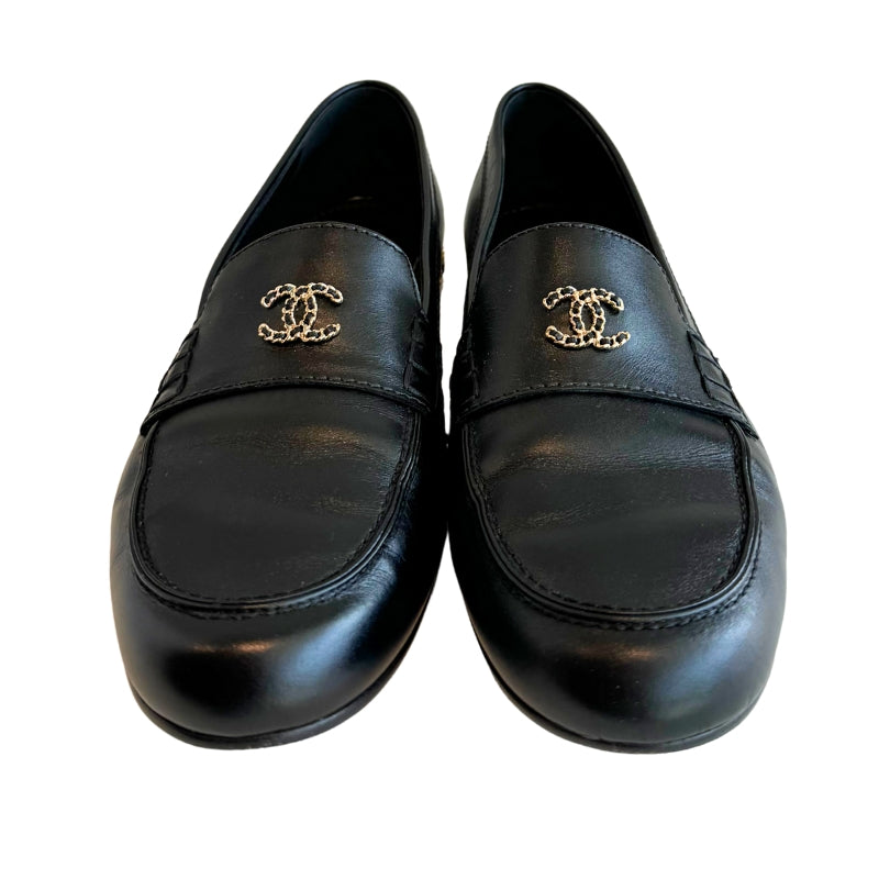 Shiny Calfskin Interlocking CC Logo Moccasin Loafers