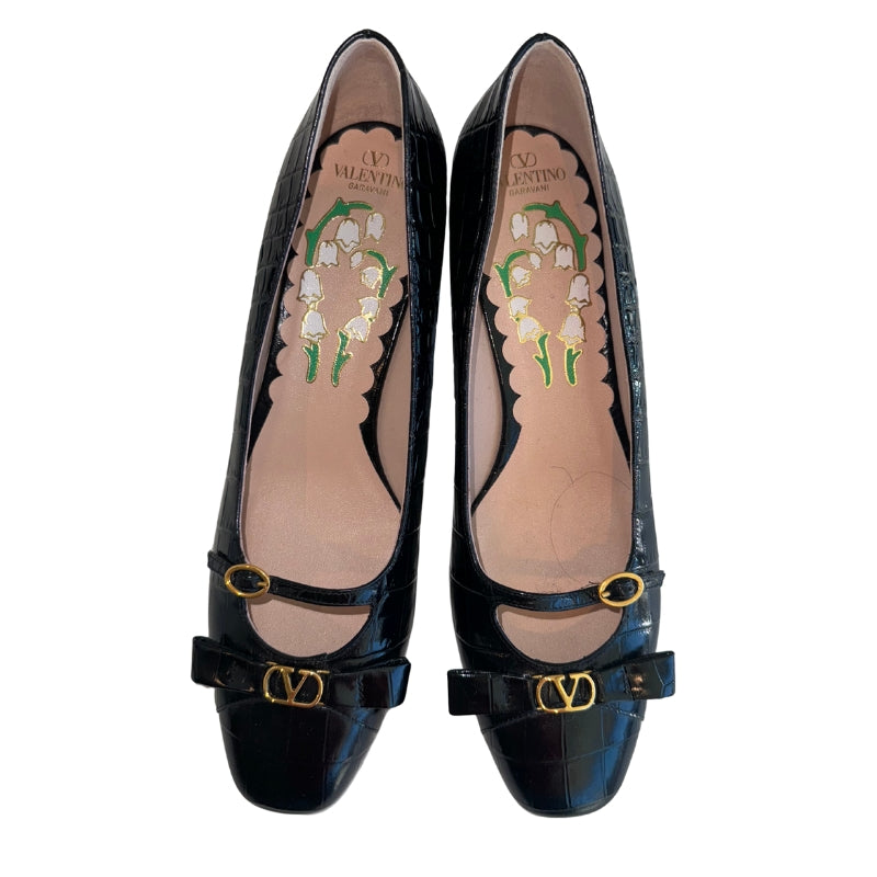 Valentino Garavani Black Pumps