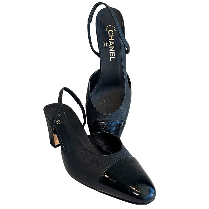Chanel Textured Calfskin Interlocking CC Slingback Pumps