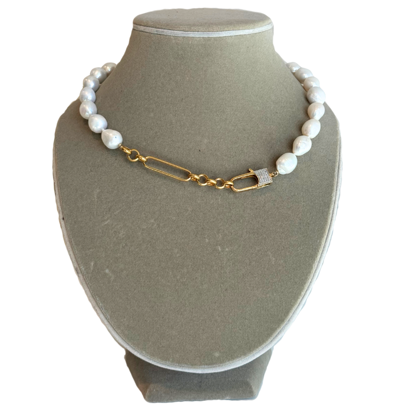 The Woods Freshwater Pearl Clasp Necklace