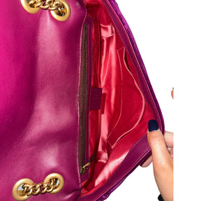 Gucci Medium Velvet Marmont Bag &nbsp;

Embroidered&nbsp;

Shoulder Bag

Fuchsia Violet Cyclamen&nbsp;

Soft Velvet

LOVED Spelling&nbsp;

Long Aged-Gold

Front Crossover Flap