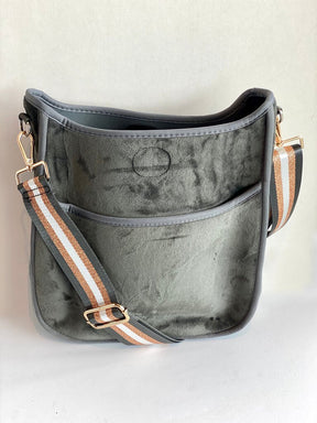 Ahdorned Large Messenger Bag