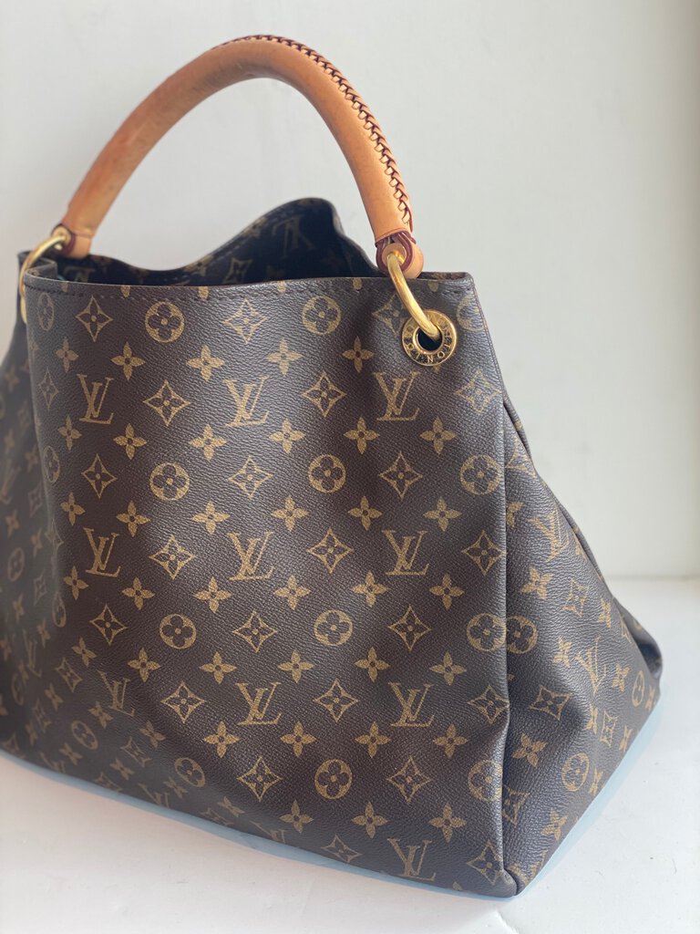 Louis Vuitton Artsy MM Monogram