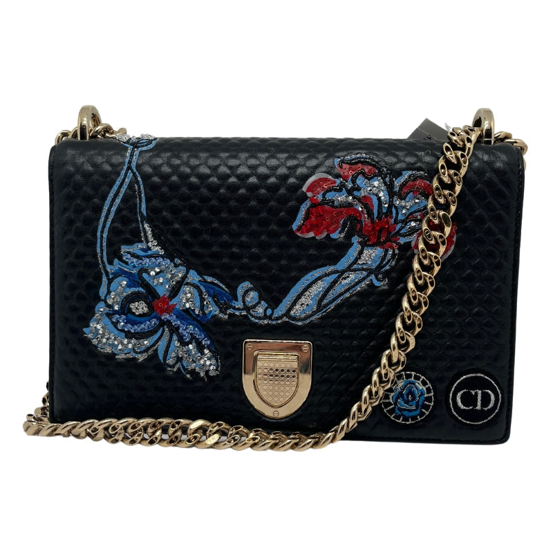 Dior Medium Pebbled Leather Embroidered Diorama Bag, Black Leather Exterior, Embroidered and Beaded Details, Gold Tone Hardware, Chain Strap, Pull Through Front Closure, Leather Lining, Dual Interior Pockets, Dust Bag Included, Condition: Excellent