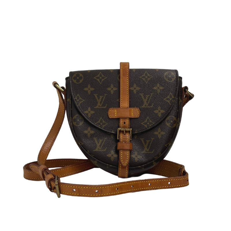 Louis Vuitton Monogram Chantilly PM, Louis Vuitton Messenger Bag, Brown Coated Canvas, Brass Hardware, Single Adjustable Shoulder Strap, Leather Lining, Single Interior Pocket, Buckle Closure at Front