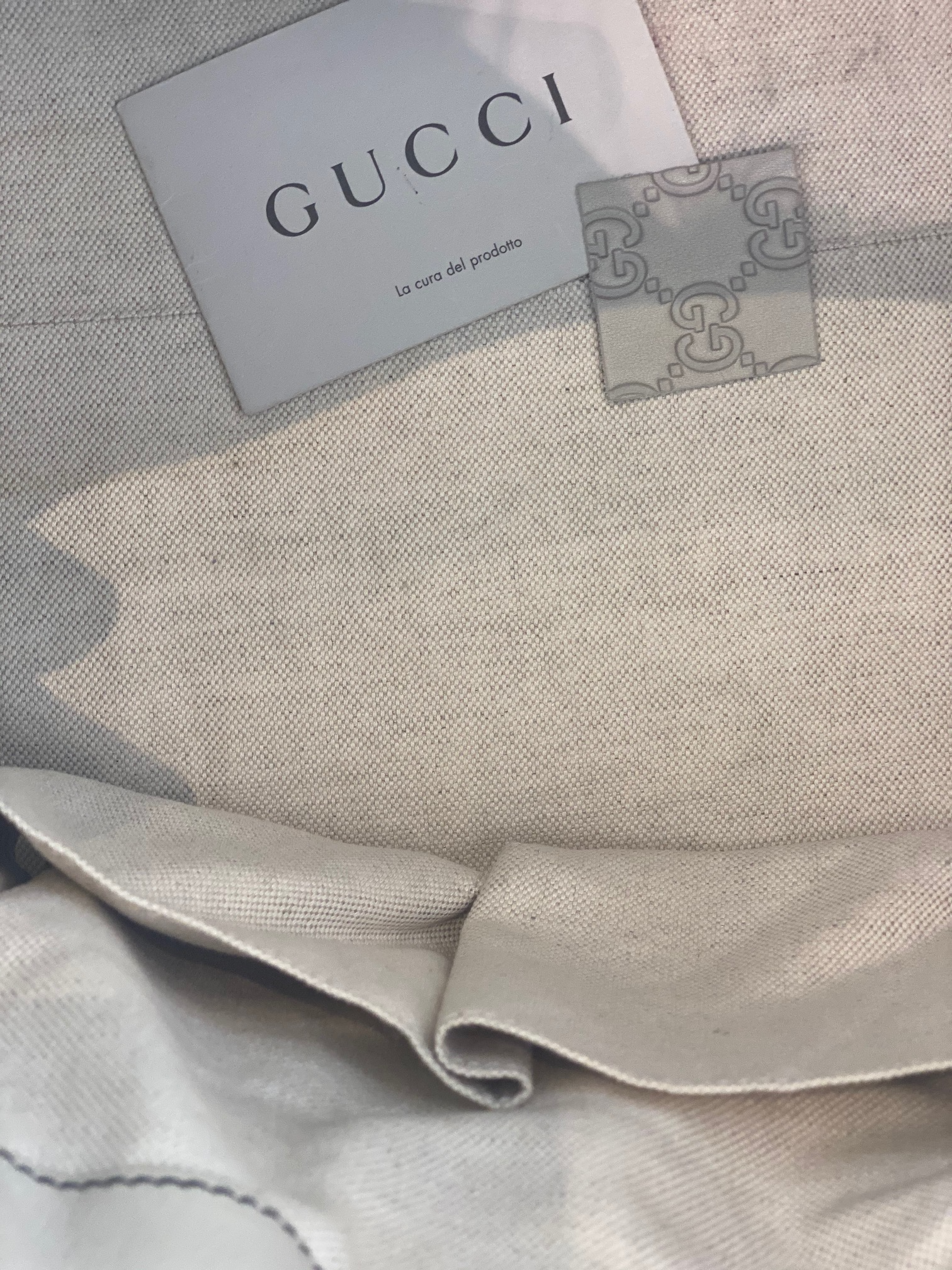 gucci emily off-white shoulder bag